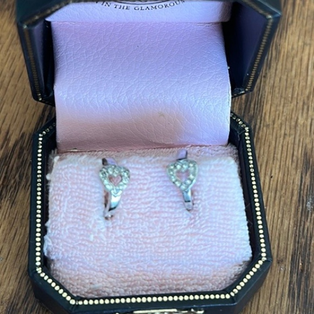 Vintage juicy, couture, Huggie, open heart, silver hoops